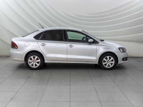 Volkswagen Polo V с пробегом 2013 года, цена 728 000 рублей, 237088 км, седан, Автокод Объявления