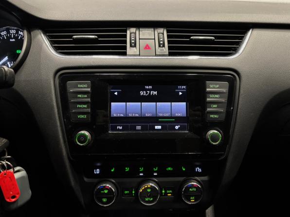 Skoda Octavia III (A7) с пробегом 2014 года, цена 1 049 000 рублей, 182000 км, лифтбек, Автокод Объявления