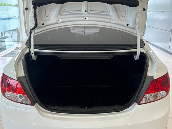 Hyundai Solaris I с пробегом 2012 года, цена 747 000 рублей, 130213 км, седан, Автокод Объявления