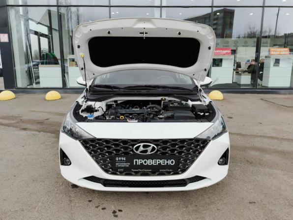 Hyundai Solaris II Рестайлинг с пробегом 2021 года, цена 2 010 000 рублей, 15580 км, седан, Автокод Объявления