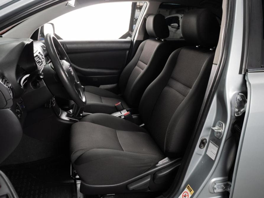 Toyota Avensis II Рестайлинг Тюмень  - изображение 10