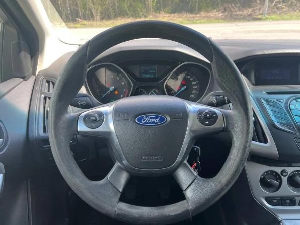 Ford Focus III с пробегом 2012 года, цена 619 000 рублей, 231892 км, хэтчбек, Автокод Объявления