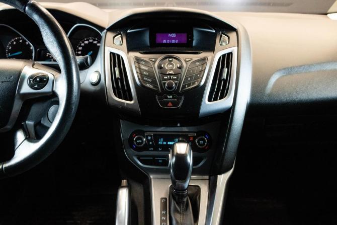 Ford Focus III с пробегом 2012 года, цена 899 000 рублей, 132776 км, седан, Автокод Объявления