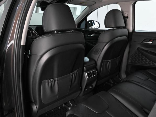 Hyundai Santa Fe IV Рестайлинг с пробегом 2021 года, цена 3 689 000 рублей, 60816 км, внедорожник, Автокод Объявления