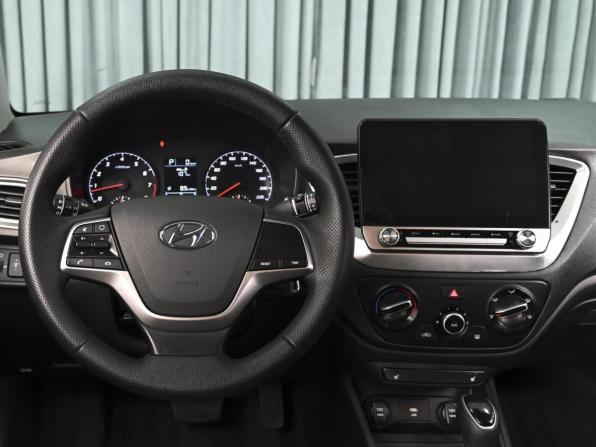 Hyundai Solaris II Рестайлинг с пробегом 2021 года, цена 1 438 000 рублей, 169842 км, седан, Автокод Объявления