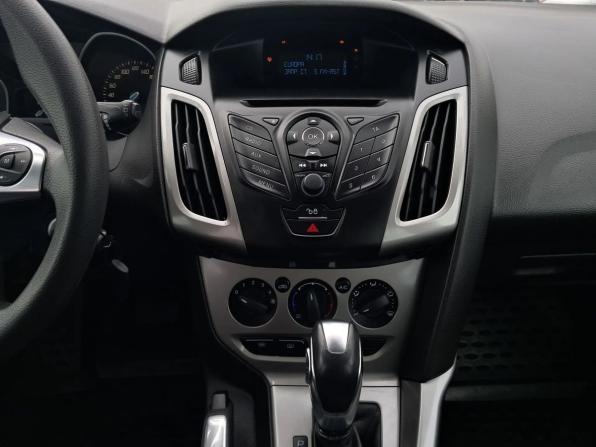 Ford Focus III с пробегом 2013 года, цена 900 000 рублей, 93835 км, хэтчбек, Автокод Объявления