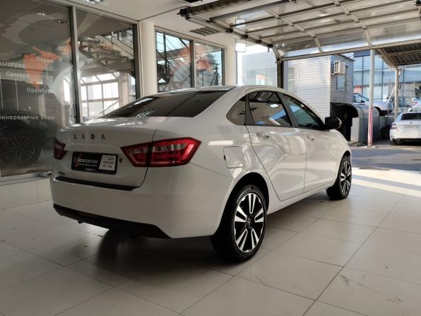 Lada (ВАЗ) Vesta I с пробегом 2017 года, цена 850 000 рублей, 133271 км, седан, Автокод Объявления
