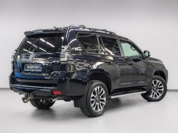 Toyota Land Cruiser Prado 150 Series Рестайлинг 2 с пробегом 2022 года, цена 7 300 000 рублей, 68165 км, внедорожник, Автокод Объявления