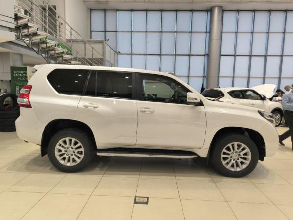 Toyota Land Cruiser Prado 150 Series Рестайлинг 1 с пробегом 2015 года, цена 2 850 000 рублей, 242136 км, внедорожник, Автокод Объявления