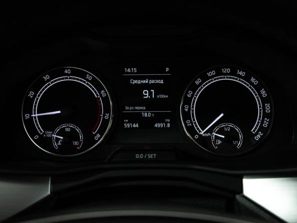 Skoda Rapid II с пробегом 2021 года, цена 1 915 000 рублей, 59000 км, лифтбек, Автокод Объявления