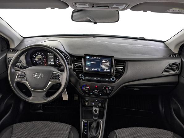 Hyundai Solaris II Рестайлинг с пробегом 2022 года, цена 1 485 000 рублей, 126387 км, седан, Автокод Объявления