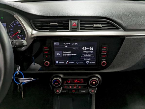 Kia Rio IV Рестайлинг с пробегом 2021 года, цена 1 870 000 рублей, 63873 км, хэтчбек, Автокод Объявления