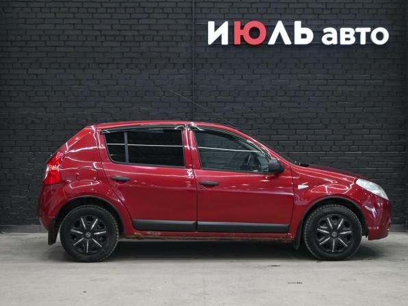 Renault Sandero I с пробегом 2010 года, цена 370 000 рублей, 204044 км, хэтчбек, Автокод Объявления
