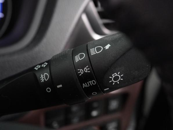 Toyota Esquire I Рестайлинг с пробегом 2018 года, цена 2 499 000 рублей, 85793 км, минивэн, Автокод Объявления