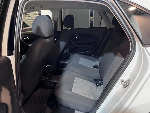 Volkswagen Polo V с пробегом 2014 года, цена 700 000 рублей, 232182 км, седан, Автокод Объявления