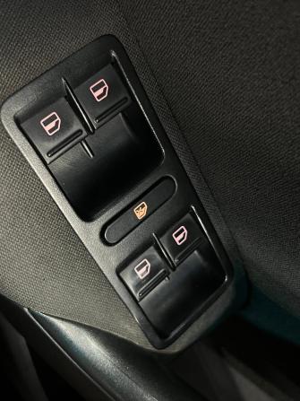 Volkswagen Polo V с пробегом 2011 года, цена 699 000 рублей, 248300 км, хэтчбек, Автокод Объявления