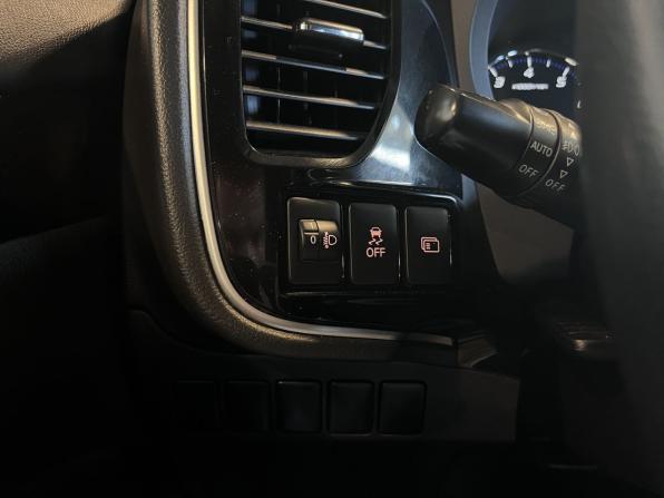 Mitsubishi Outlander III Рестайлинг 3 с пробегом 2019 года, цена 2 499 000 рублей, 67624 км, внедорожник, Автокод Объявления