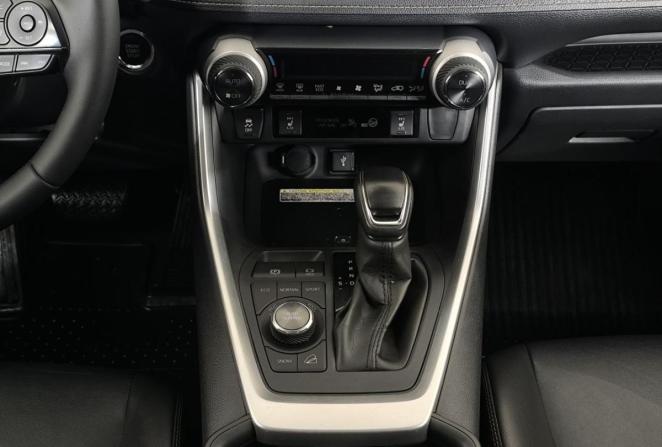Toyota RAV4 V (XA50) с пробегом 2021 года, цена 3 699 000 рублей, 88211 км, внедорожник, Автокод Объявления
