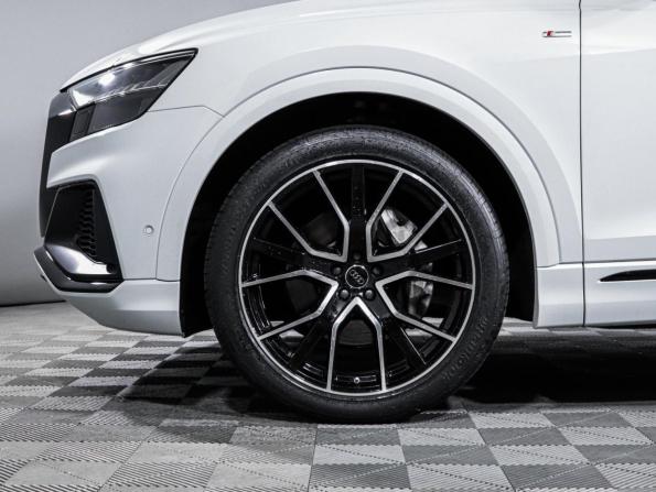 Audi Q8 I (4M) с пробегом 2019 года, цена 5 299 000 рублей, 121988 км, внедорожник, Автокод Объявления