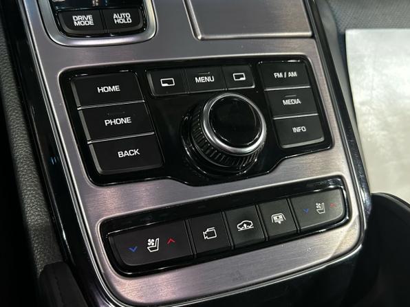 Hyundai Equus II Рестайлинг с пробегом 2015 года, цена 1 550 000 рублей, 146130 км, седан, Автокод Объявления