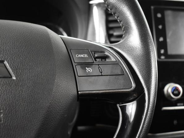 Mitsubishi Outlander III Рестайлинг 3 с пробегом 2021 года, цена 2 250 000 рублей, 77808 км, внедорожник, Автокод Объявления