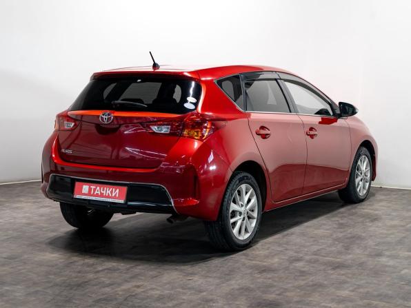 Toyota Auris II с пробегом 2013 года, цена 1 230 000 рублей, 105300 км, хэтчбек, Автокод Объявления