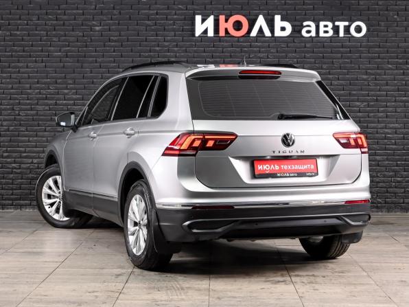 Volkswagen Tiguan II Рестайлинг с пробегом 2021 года, цена 2 785 000 рублей, 37042 км, внедорожник, Автокод Объявления