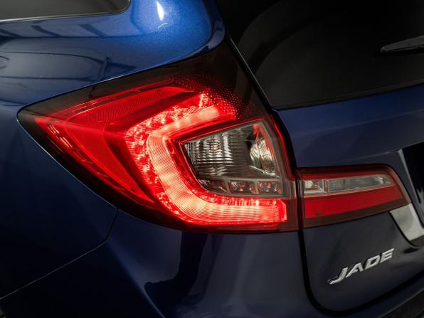 Honda Jade I Рестайлинг с пробегом 2018 года, цена 1 399 500 рублей, 141510 км, компактвэн, Автокод Объявления