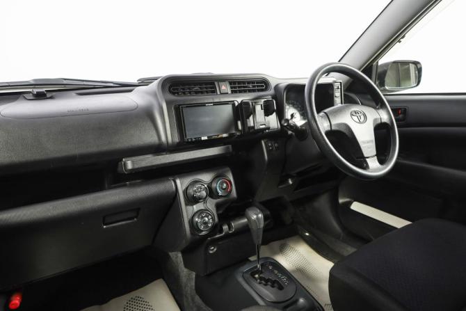 Toyota Probox I Рестайлинг с пробегом 2017 года, цена 1 249 000 рублей, 156000 км, универсал, Автокод Объявления