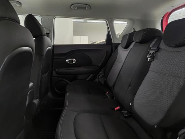 Kia Soul II Рестайлинг с пробегом 2018 года, цена 1 785 000 рублей, 84370 км, хэтчбек, Автокод Объявления
