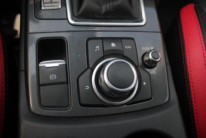 Mazda CX-5 I Рестайлинг с пробегом 2015 года, цена 1 590 000 рублей, 190000 км, внедорожник, Автокод Объявления