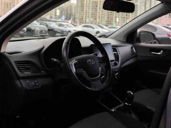 Hyundai Solaris II Рестайлинг с пробегом 2020 года, цена 1 365 000 рублей, 109899 км, седан, Автокод Объявления