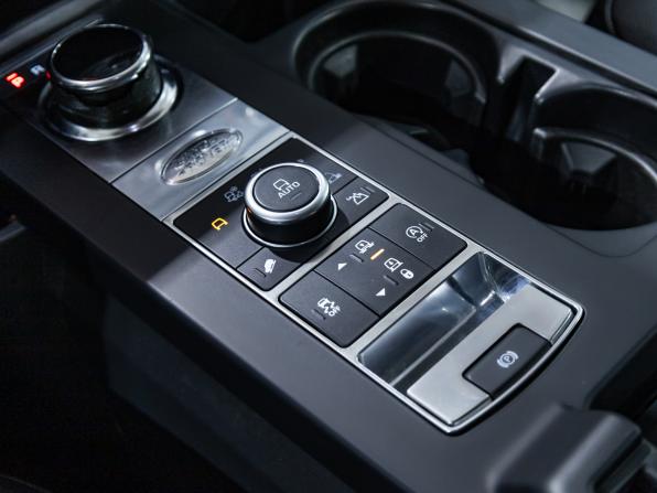 Land Rover Discovery V с пробегом 2019 года, цена 2 949 777 рублей, 220980 км, внедорожник, Автокод Объявления