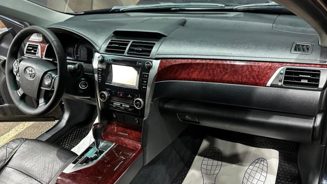 Toyota Camry VII (XV50) с пробегом 2013 года, цена 1 350 000 рублей, 255721 км, седан, Автокод Объявления