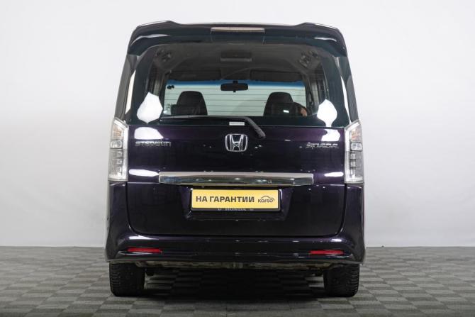 Honda Stepwgn IV Рестайлинг с пробегом 2013 года, цена 1 689 000 рублей, 171600 км, минивэн, Автокод Объявления