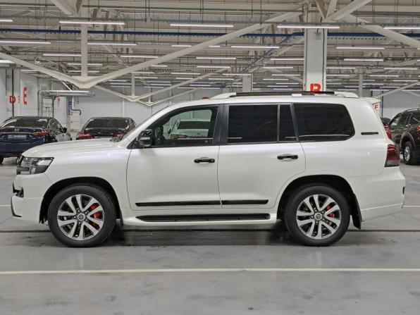 Toyota Land Cruiser 200 Series Рестайлинг 2 с пробегом 2016 года, цена 5 876 000 рублей, 161221 км, внедорожник, Автокод Объявления
