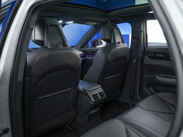 Changan UNI-V I с пробегом 2023 года, цена 2 363 444 рубля, 35977 км, лифтбек, Автокод Объявления