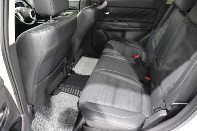 Mitsubishi Outlander III Рестайлинг 2 с пробегом 2017 года, цена 2 130 000 рублей, 123527 км, внедорожник, Автокод Объявления