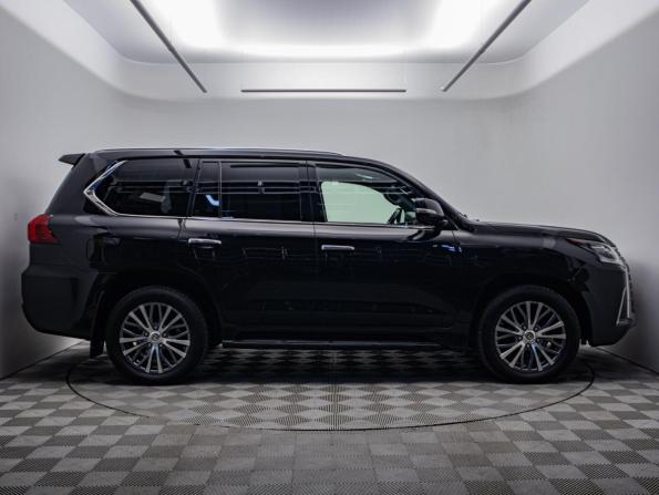 Lexus LX III Рестайлинг 2 с пробегом 2017 года, цена 7 298 000 рублей, 131001 км, внедорожник, Автокод Объявления