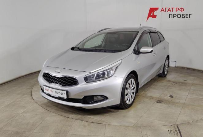Kia Ceed II с пробегом 2013 года, цена 795 000 рублей, 243500 км, универсал, Автокод Объявления