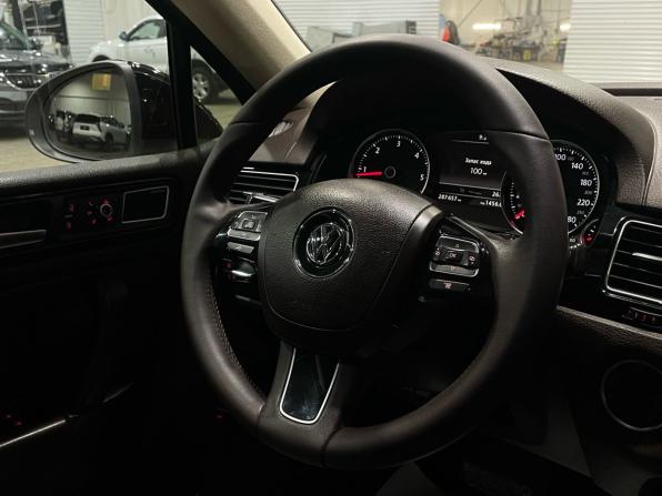 Volkswagen Touareg II Рестайлинг с пробегом 2014 года, цена 1 870 000 рублей, 287600 км, внедорожник, Автокод Объявления
