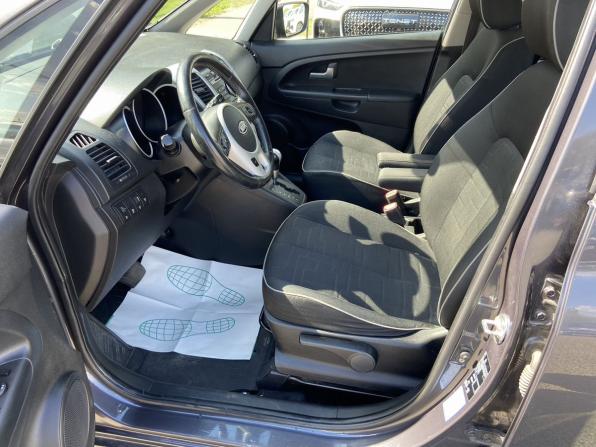 Kia Venga I с пробегом 2012 года, цена 824 000 рублей, 180000 км, компактвэн, Автокод Объявления
