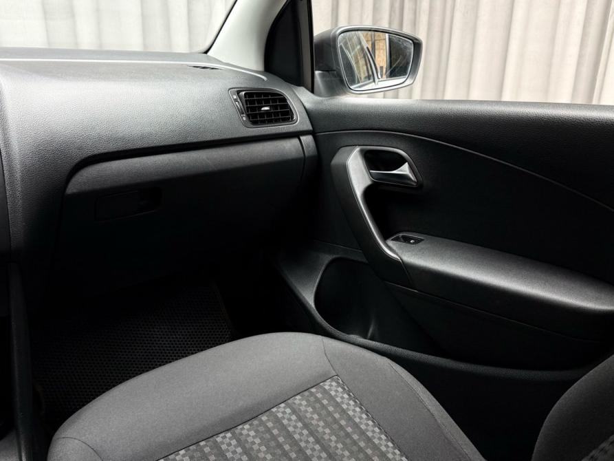 Volkswagen Polo V Рестайлинг Ижевск  - изображение 12