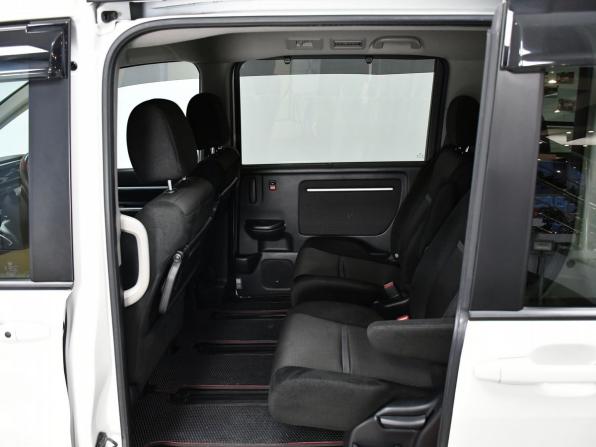 Honda Stepwgn V Рестайлинг с пробегом 2019 года, цена 2 425 000 рублей, 86118 км, минивэн, Автокод Объявления