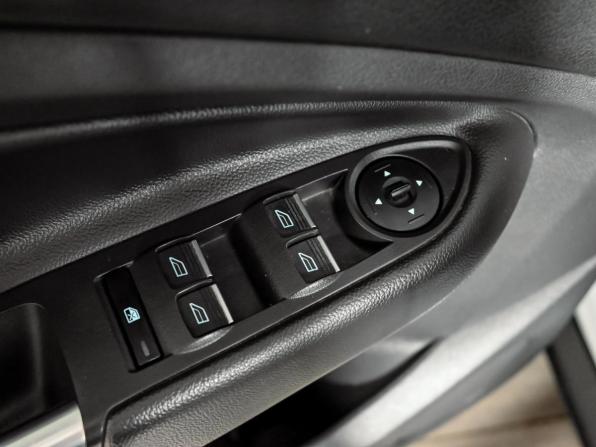 Ford Kuga II Рестайлинг с пробегом 2018 года, цена 1 840 000 рублей, 133931 км, внедорожник, Автокод Объявления