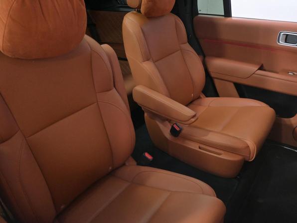 Li Auto (Lixiang) L9 I с пробегом 2024 года, цена 6 790 000 рублей, 23897 км, внедорожник, Автокод Объявления