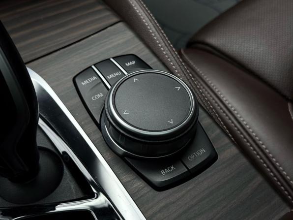 BMW 5 серии VII (G30/G31/G38) с пробегом 2020 года, цена 3 939 000 рублей, 96000 км, седан, Автокод Объявления