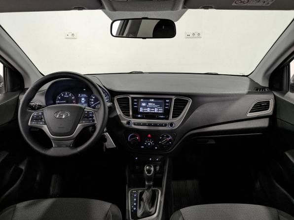 Hyundai Solaris II с пробегом 2019 года, цена 1 370 000 рублей, 89075 км, седан, Автокод Объявления