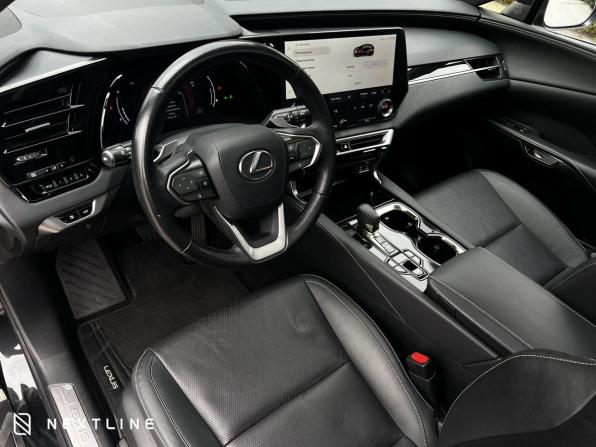 Lexus RX V с пробегом 2023 года, цена 8 390 000 рублей, 44335 км, внедорожник, Автокод Объявления