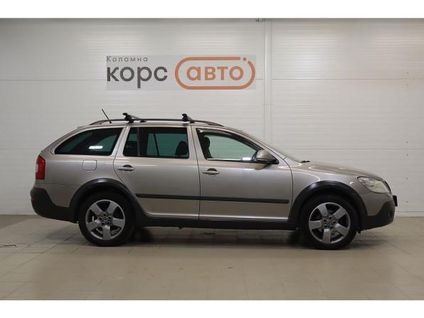 Skoda Octavia II (A5) Рестайлинг с пробегом 2011 года, цена 1 129 000 рублей, 192180 км, универсал, Автокод Объявления